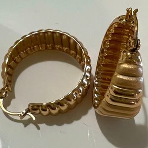 Never Worn Gold Tone Hoops